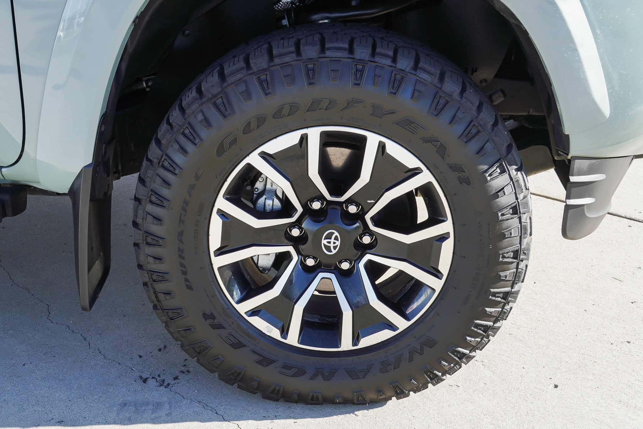 Certified 2023 Toyota Tacoma TRD Sport w/ TRD Premium Sport Package AWD/4WD image 10