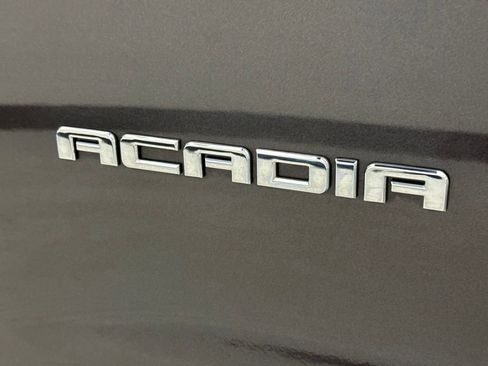 Used 2017 GMC Acadia SLE FWD image 12