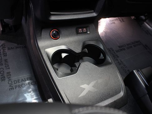 Used 2024 BMW X7 xDrive40i w/ Climate Comfort Package image 39