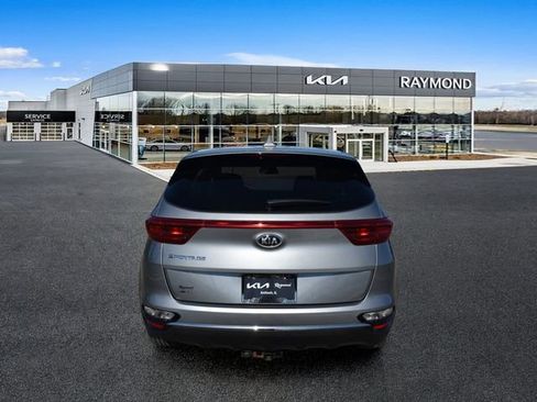 Used 2020 Kia Sportage LX w/ LX Popular Package AWD/4WD image 4