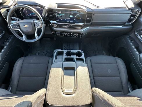 Used 2024 Chevrolet Silverado 3500 LT w/ Convenience Package image 18