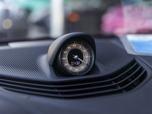 Certified 2022 Porsche Taycan Turbo image 27