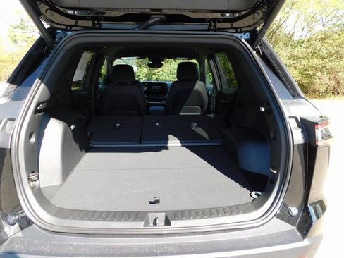 New 2026 Chevrolet Equinox LT w/ Convenience Package II image 24