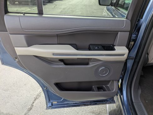 Used 2020 Ford Expedition XLT w/ Equipment Group 202A image 32