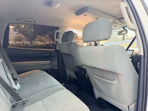 Used 2012 Toyota Tundra 4x4 CrewMax w/ SR5 Pkg image 18