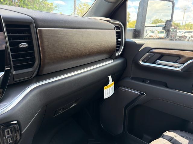 New 2026 Chevrolet Silverado 2500 High Country w/ High Country Premium Package AWD/4WD image 37
