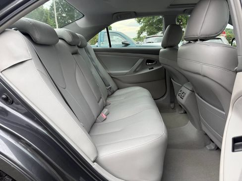 Used 2009 Toyota Camry Hybrid FWD image 16