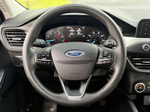 Used 2021 Ford Escape S image 18