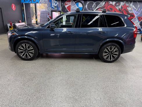 Used 2020 Volvo XC90 T5 Momentum AWD/4WD image 2