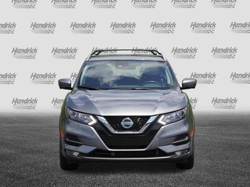 Used 2021 Nissan Rogue Sport SV w/ Technology Package FWD image 3