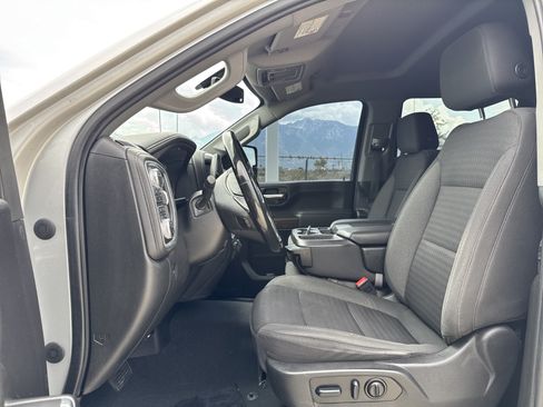 Used 2023 GMC Sierra 3500 SLE w/ SLE Value Package AWD/4WD image 14