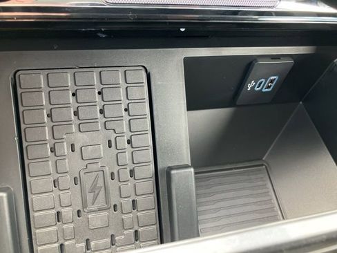 New 2025 Ford F250 Lariat w/ Lariat Ultimate Package image 35