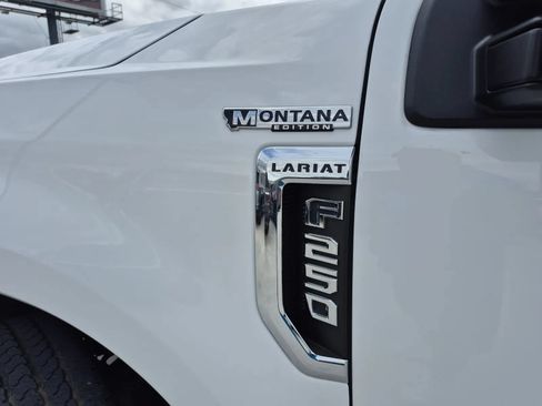 Used 2017 Ford F250 Lariat w/ Chrome Package AWD/4WD image 14