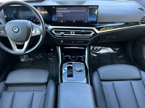 Certified 2023 BMW i4 eDrive40 RWD image 17