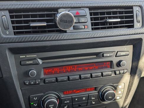 Used 2012 BMW M3 Base image 16