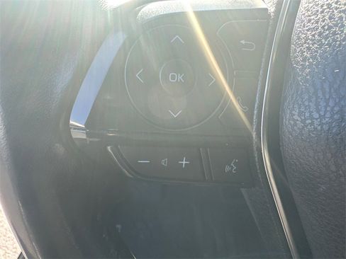 Used 2020 Toyota Camry SE image 24