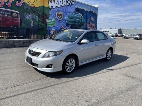 Used 2010 Toyota Corolla FWD image 1