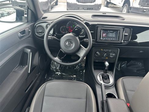 Used 2015 Volkswagen Beetle 1.8T image 9