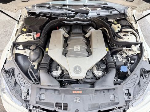 Used 2013 Mercedes-Benz C 63 AMG Sedan w/ AMG Development Pkg image 26