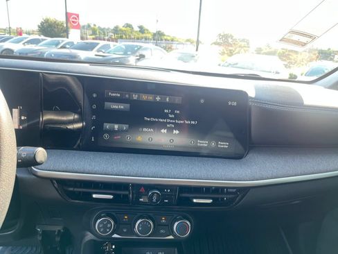 Certified 2025 Nissan Kicks SV FWD image 16