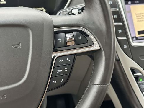 Used 2019 Lincoln Nautilus Reserve AWD/4WD image 27