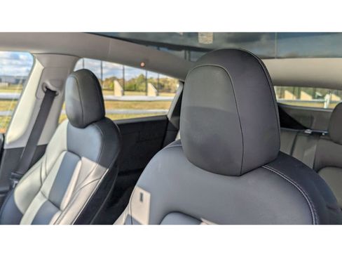 Used 2021 Tesla Model Y 2WD image 15