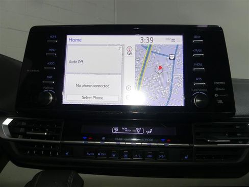 Used 2023 Toyota Sienna XLE w/ XLE Plus Package image 31