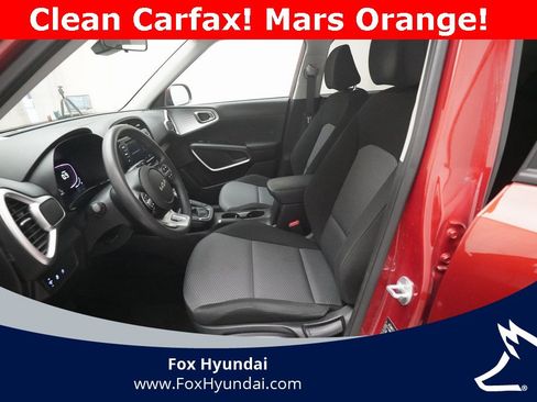 Used 2023 Kia Soul LX image 7