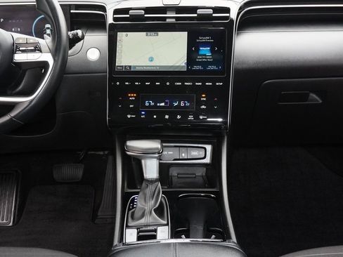 Used 2023 Hyundai Santa Cruz SEL Premium w/ Launch Package image 17