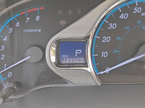 Used 2012 Toyota Sienna XLE image 41