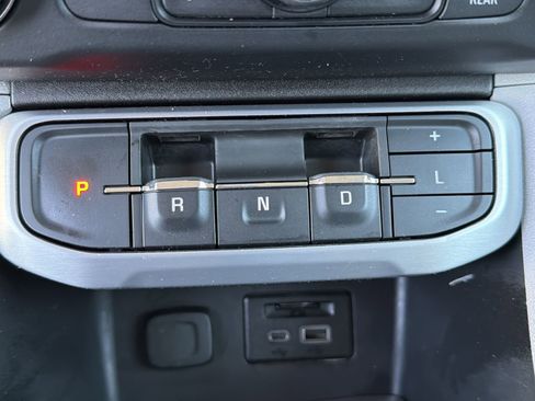 Used 2020 GMC Acadia SLT w/ Driver Alert Package II image 7