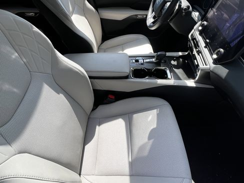 Used 2024 Lexus RX 350 Premium w/ Cold Area Package image 43