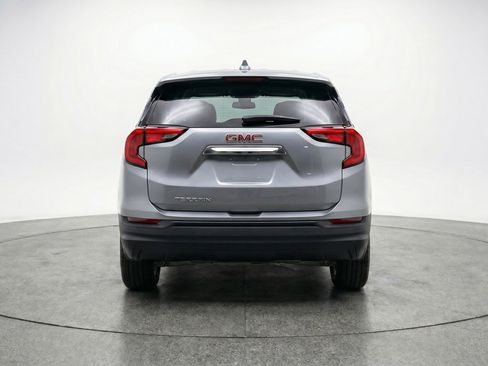 Used 2024 GMC Terrain SLE FWD image 7