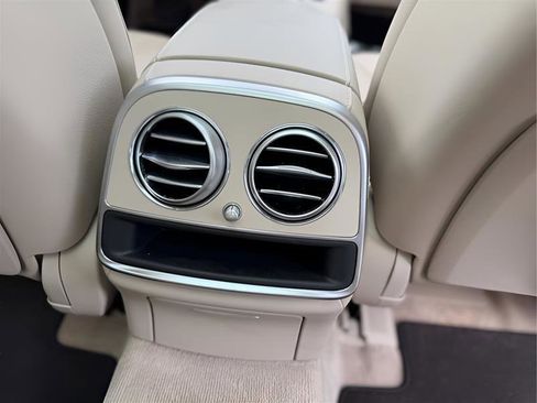 Used 2019 Mercedes-Benz S 560 4MATIC Sedan image 44