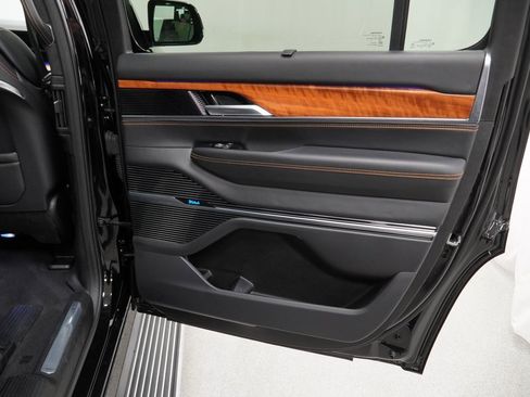 Certified 2024 Jeep Grand Wagoneer Series III w/ Rear Seat Video Group 1 image 50