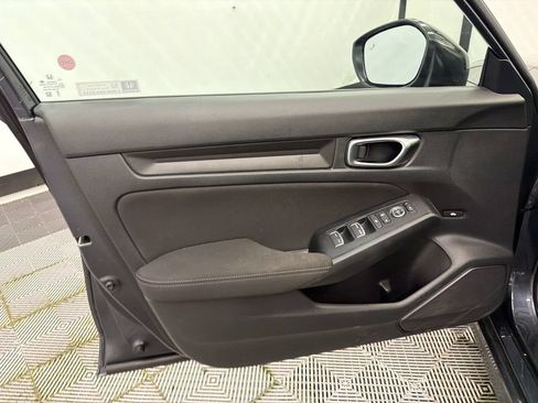 Used 2025 Honda Civic Sport image 10