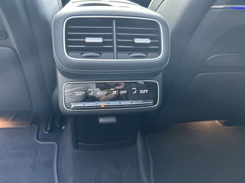 Certified 2025 Mercedes-Benz GLS 580 4MATIC image 43