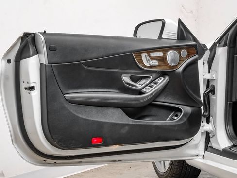 Used 2020 Mercedes-Benz C 300 Cabriolet image 33