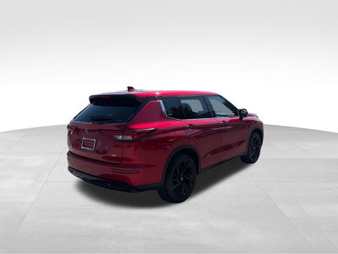 Used 2023 Mitsubishi Outlander SE Black Edition AWD/4WD image 5