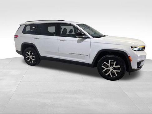 Certified 2024 Jeep Grand Cherokee L Limited AWD/4WD image 30