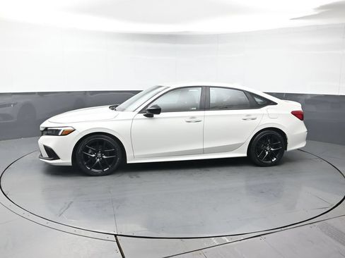 Certified 2024 Honda Civic Sport image 2