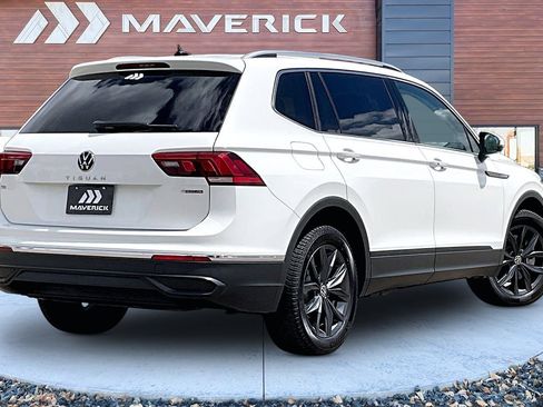 Used 2022 Volkswagen Tiguan SE AWD/4WD image 5