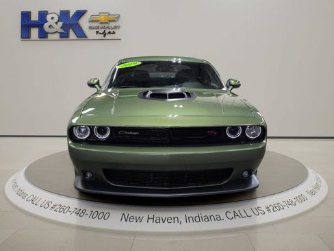 Used 2019 Dodge Challenger R/T w/ Shaker Package RWD image 2