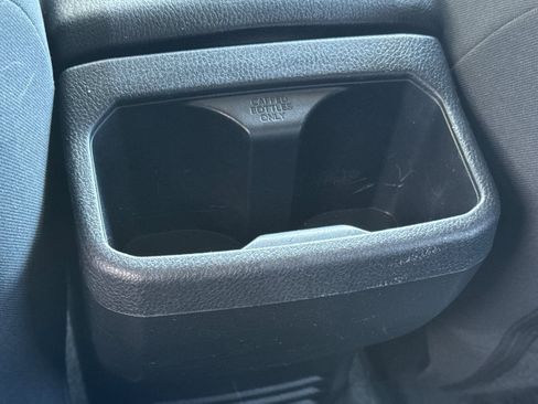 Used 2021 Toyota Tacoma SR5 w/ Trail Edition image 16