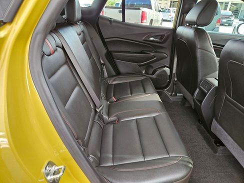 Used 2024 Chevrolet Trax RS w/ Driver Confidence Package FWD image 16