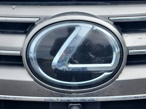 Used 2017 Lexus LX 570 4WD w/ Luxury Package image 32