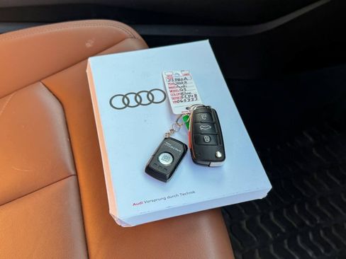 Used 2022 Audi Q3 2.0T Premium w/ Convenience Package AWD/4WD image 34