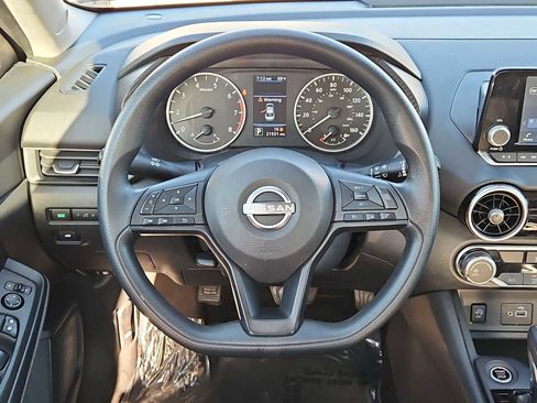 Used 2024 Nissan Sentra S image 21