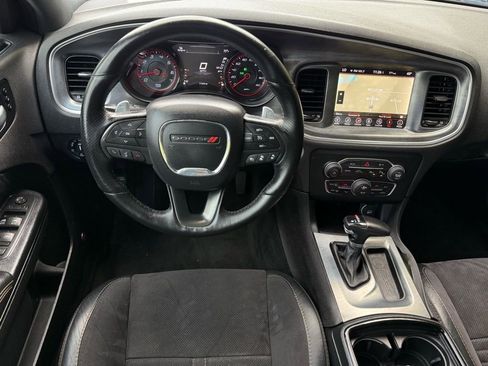 Used 2017 Dodge Charger R/T image 9