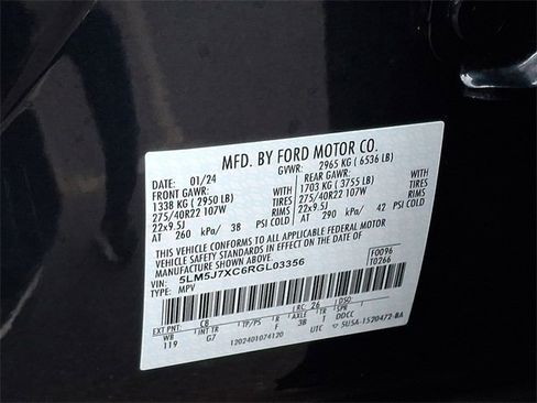 Certified 2024 Lincoln Aviator Reserve w/ Equipment Group 201A image 28